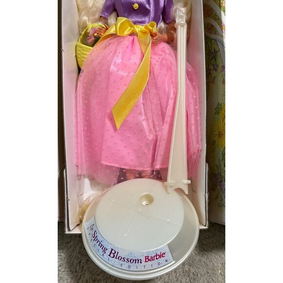 Spring Blossom Barbie Doll Special Edition Avon Exclusive 1995 Mattel - Picture 4 of 15
